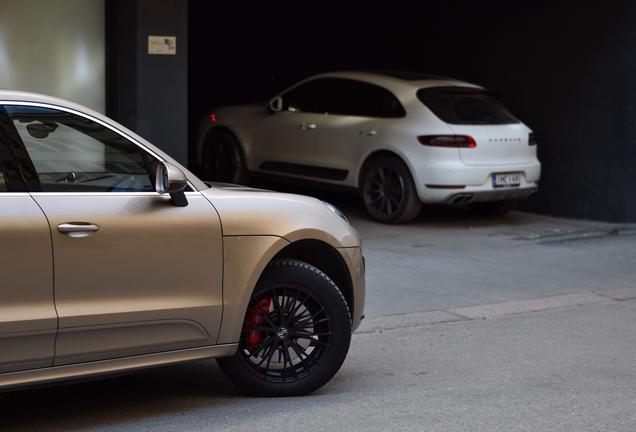 Porsche 95B Macan Turbo