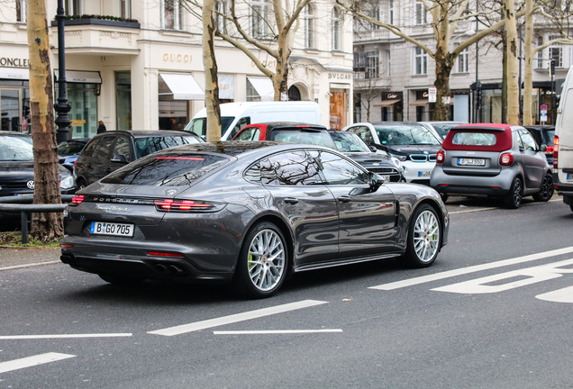 Porsche 971 Panamera Turbo S E-Hybrid