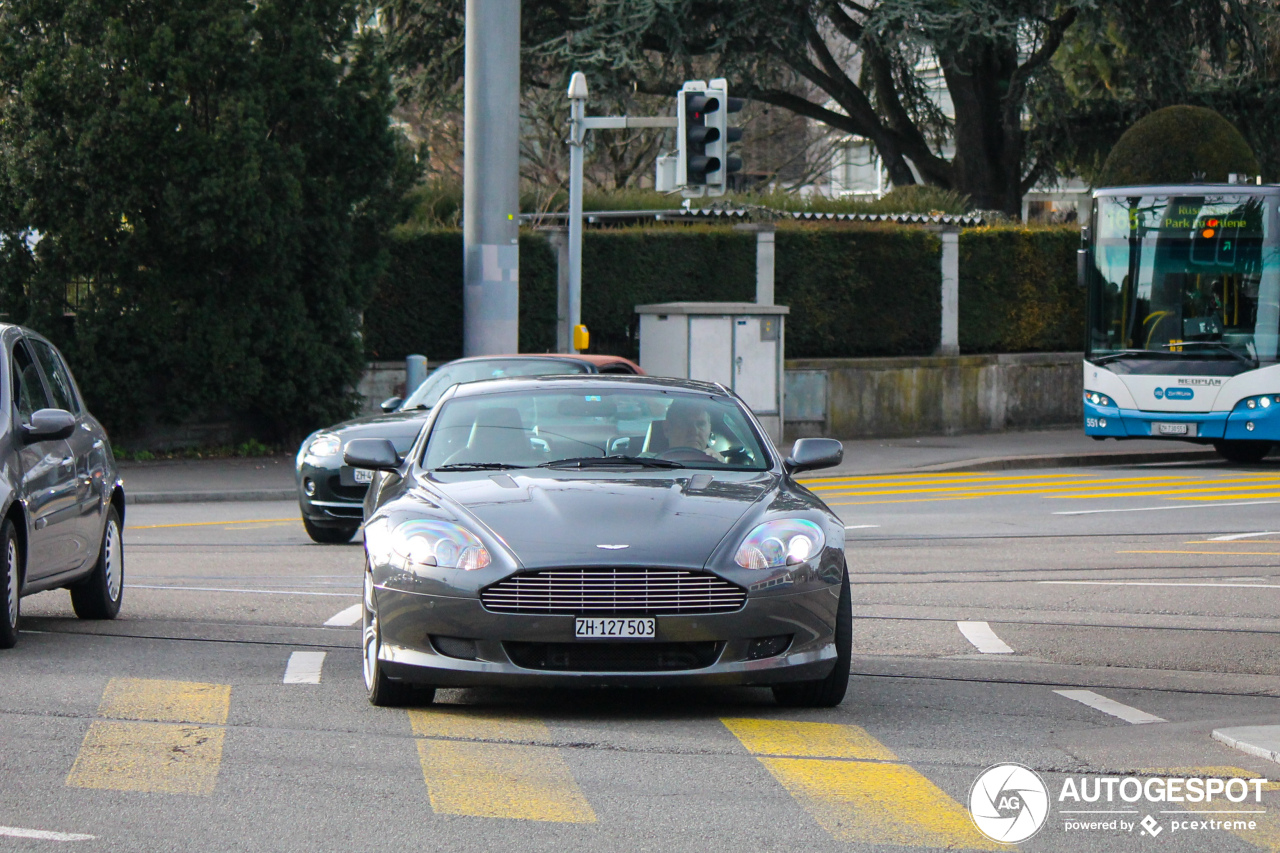 Aston Martin DB9