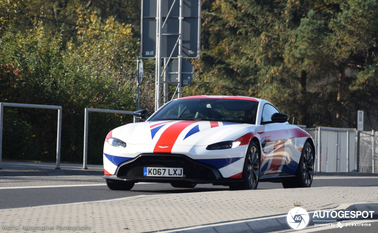 Aston Martin V8 Vantage 2018