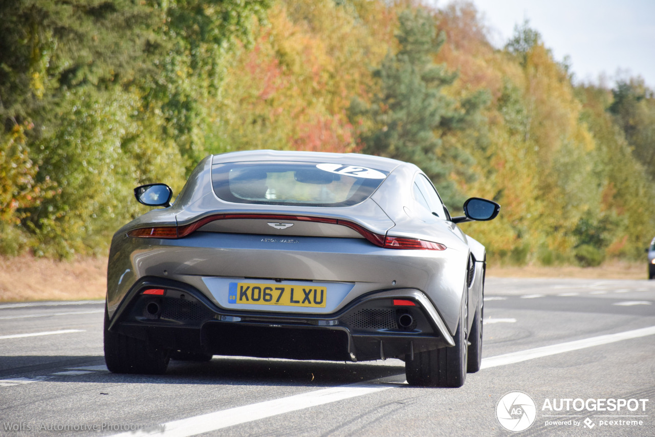 Aston Martin V8 Vantage 2018