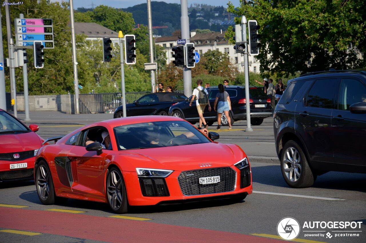 Audi R8 V10 Plus 2015