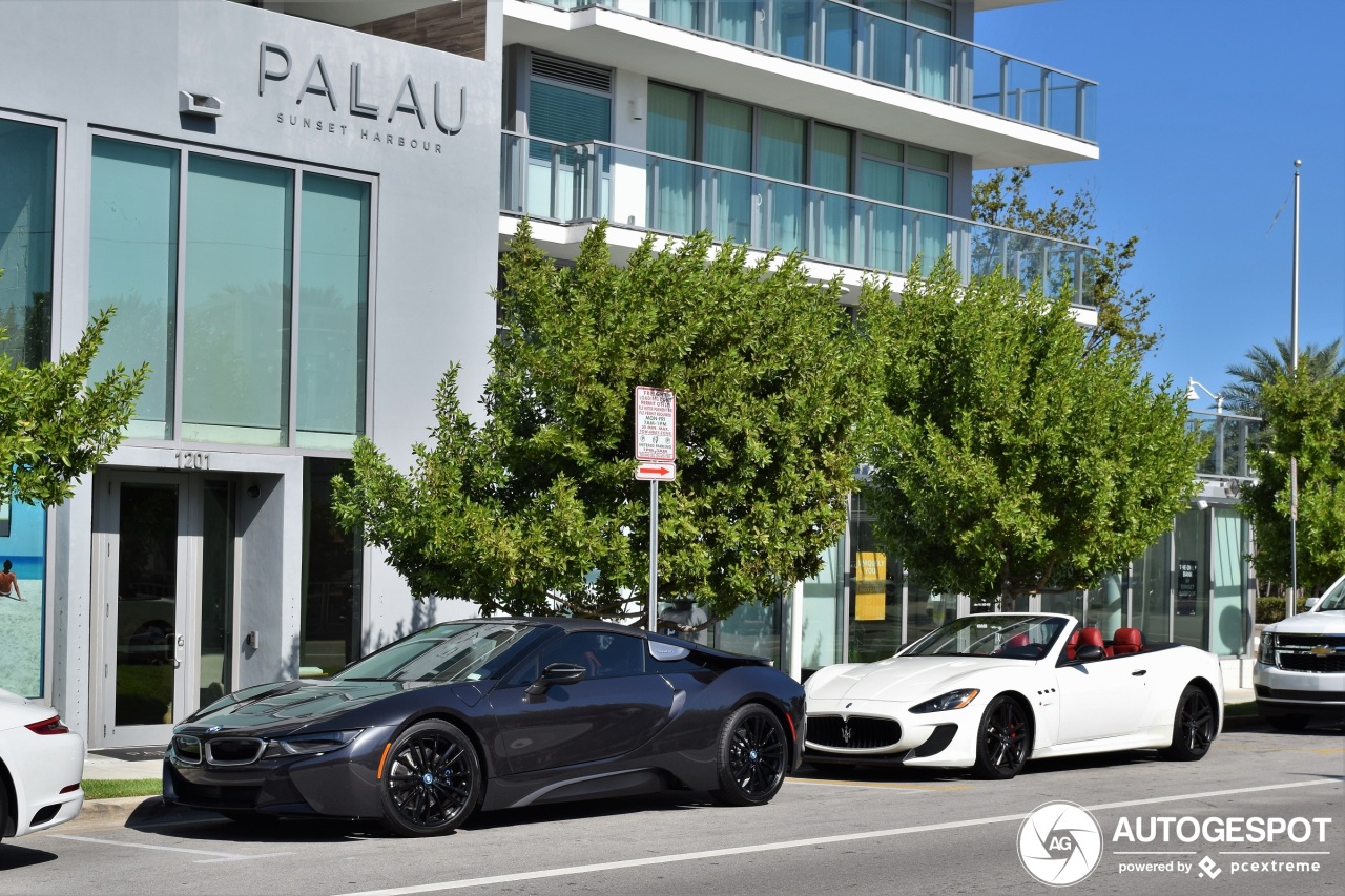 BMW i8 Roadster