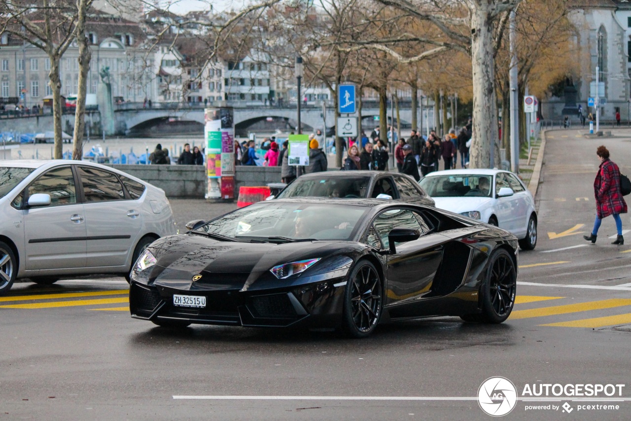 Lamborghini Aventador LP700-4