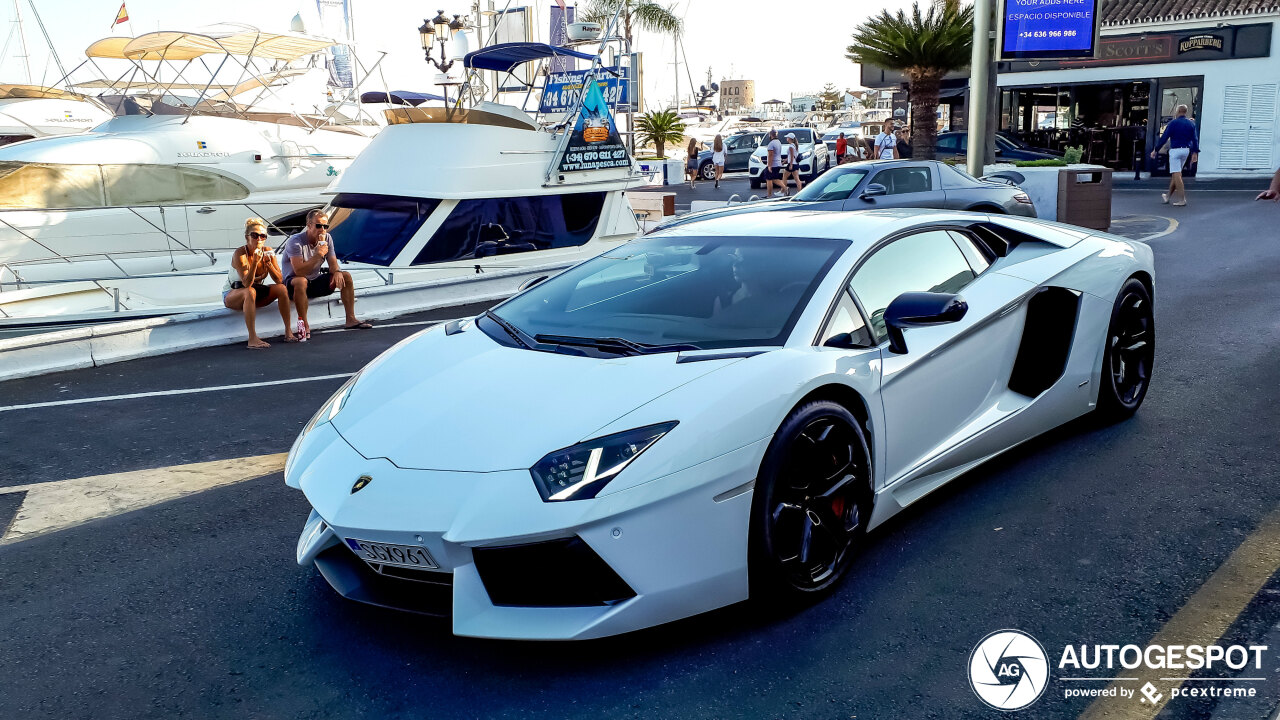 Lamborghini Aventador LP700-4