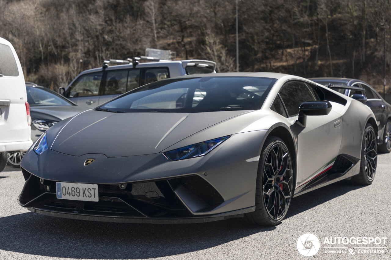 Lamborghini Huracán LP640-4 Performante