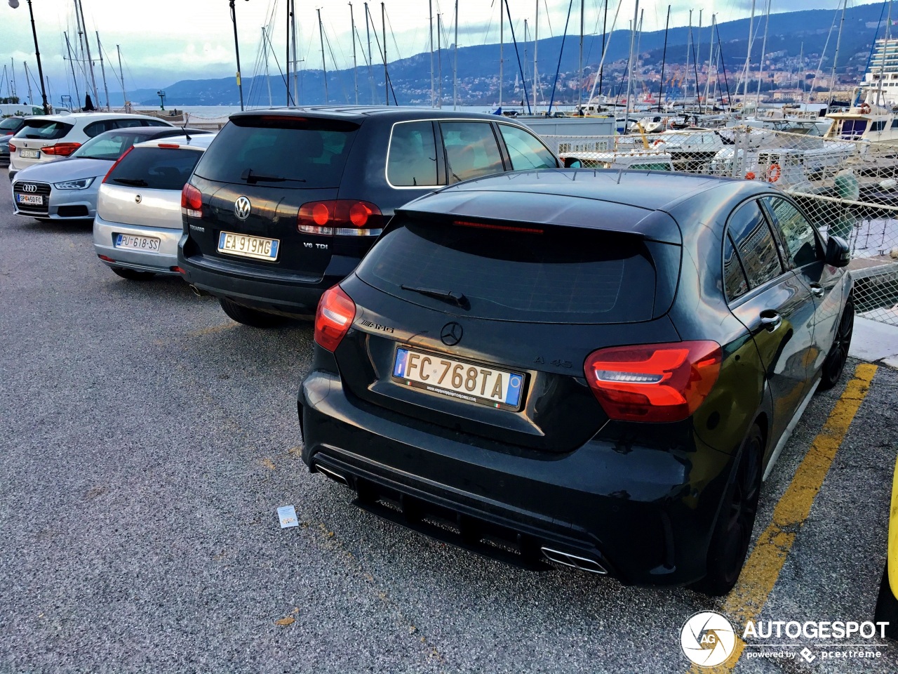 Mercedes-AMG A 45 W176 2015