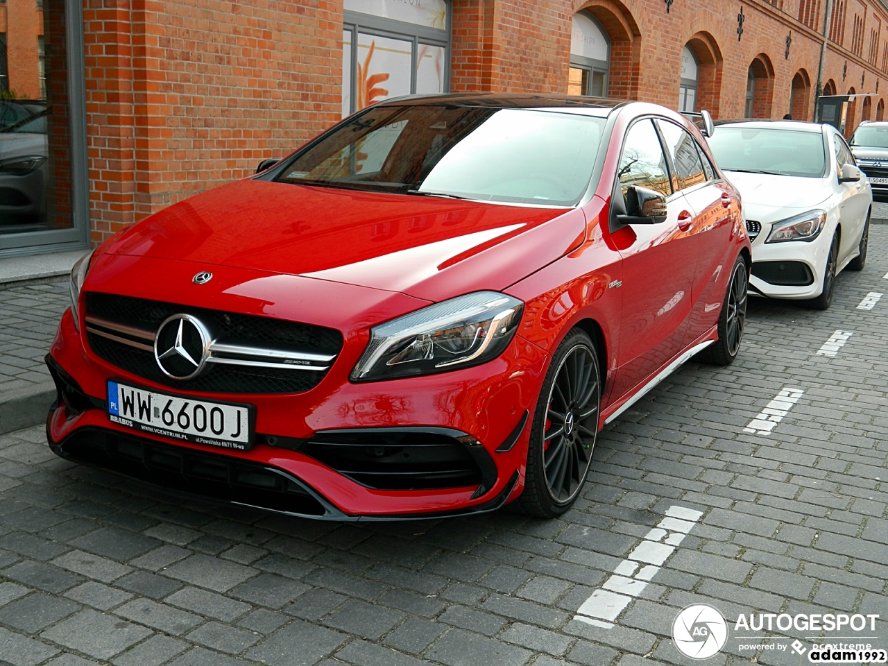 Mercedes-AMG A 45 W176 2015