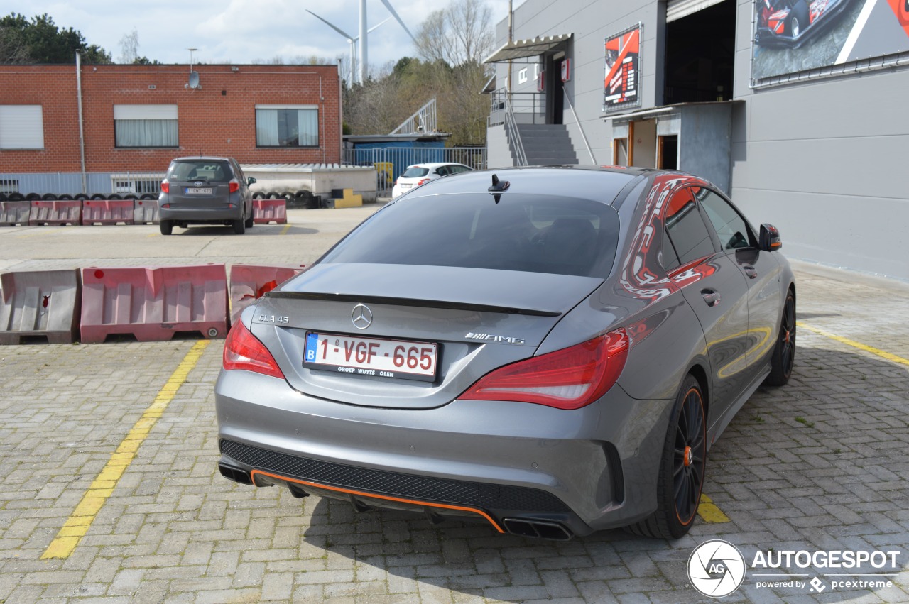 Mercedes-Benz CLA 45 AMG OrangeArt Edition C117