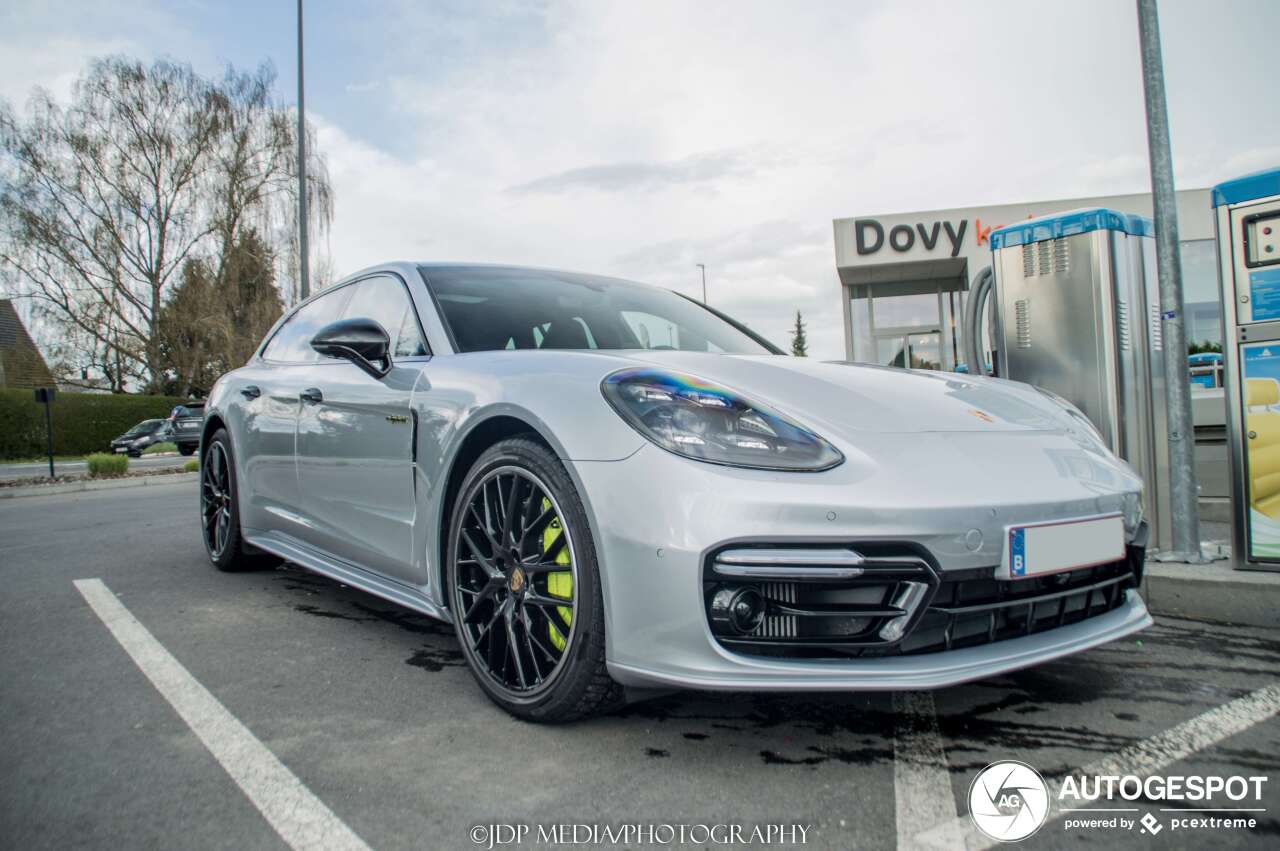 Porsche 971 Panamera Turbo S E-Hybrid Sport Turismo