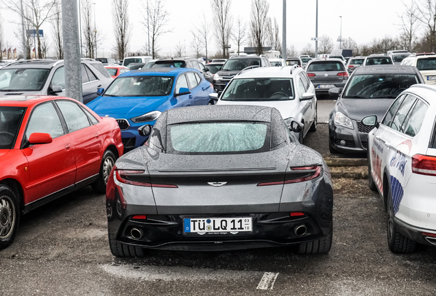 Aston Martin DB11