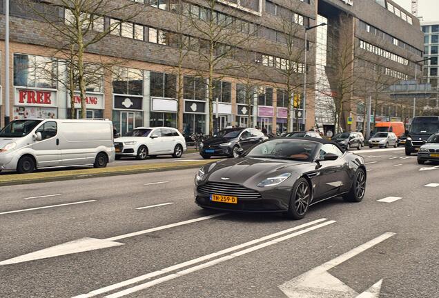 Aston Martin DB11 V8 Volante