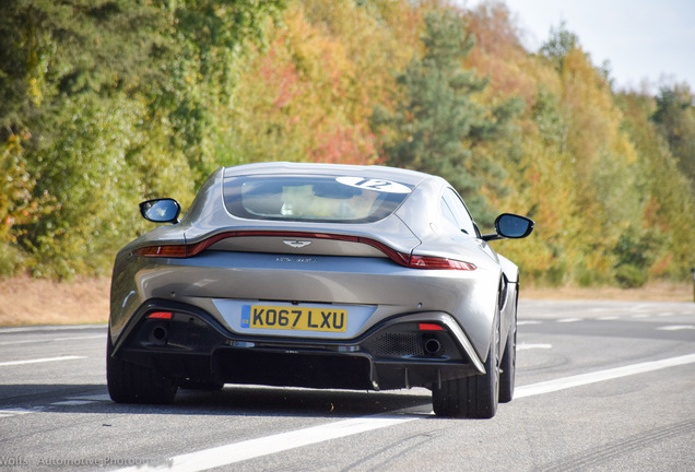 Aston Martin V8 Vantage 2018