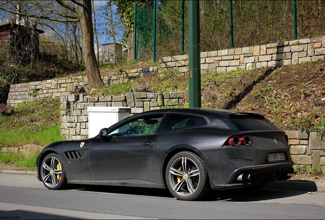 Ferrari GTC4Lusso