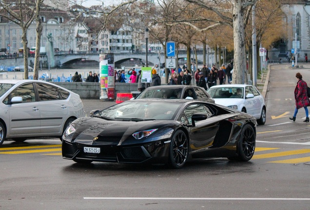 Lamborghini Aventador LP700-4