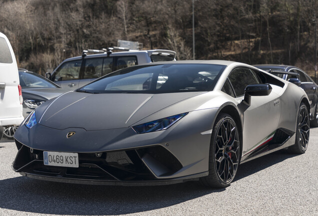 Lamborghini Huracán LP640-4 Performante