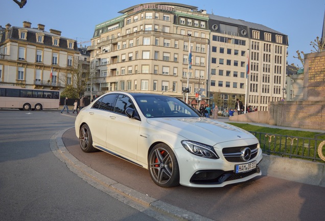 Mercedes-AMG C 63 S W205