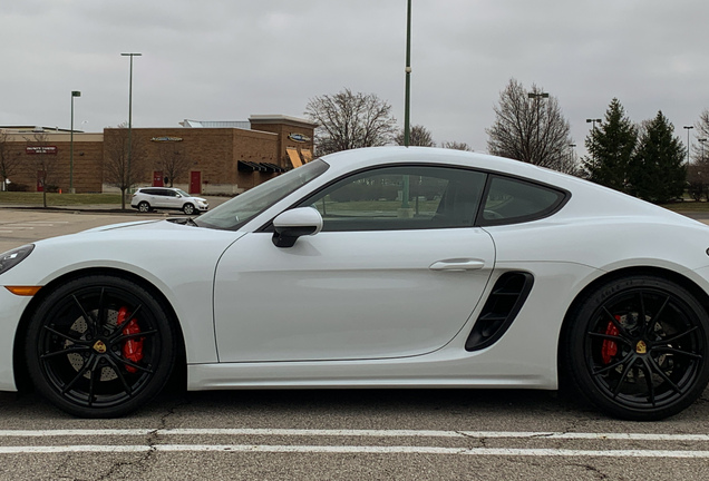 Porsche 718 Cayman S