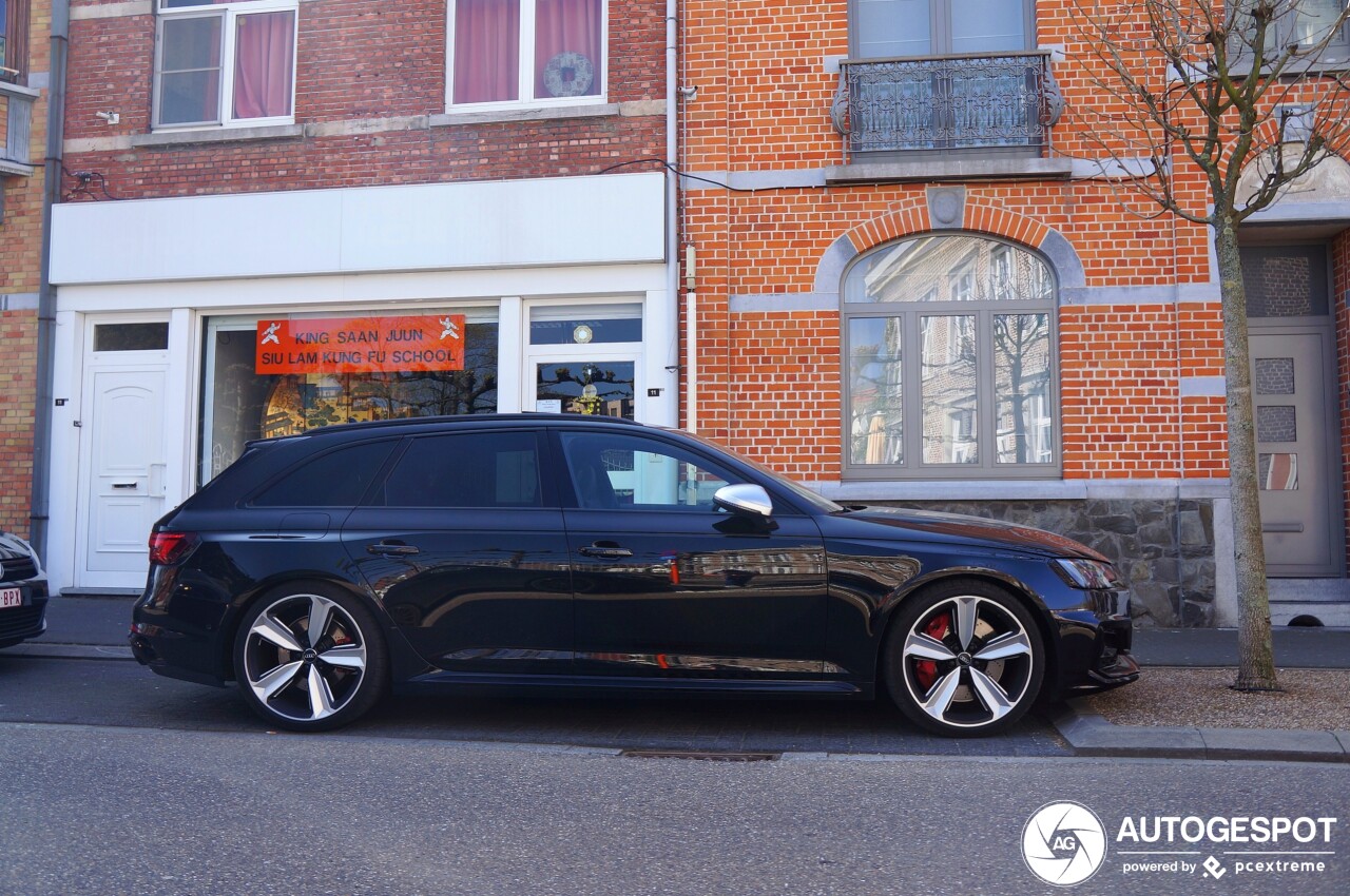 Audi RS4 Avant B9