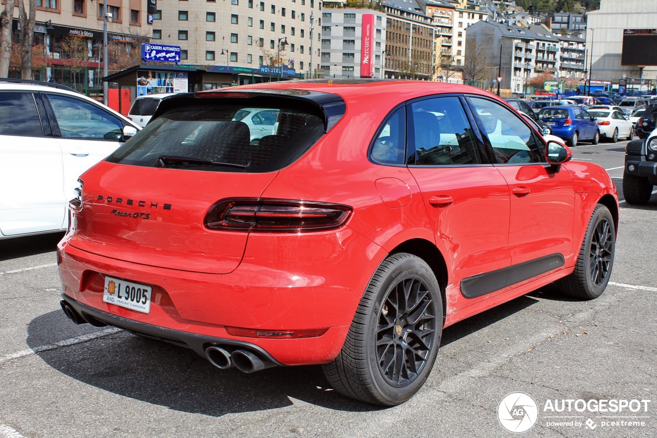 Porsche 95B Macan GTS