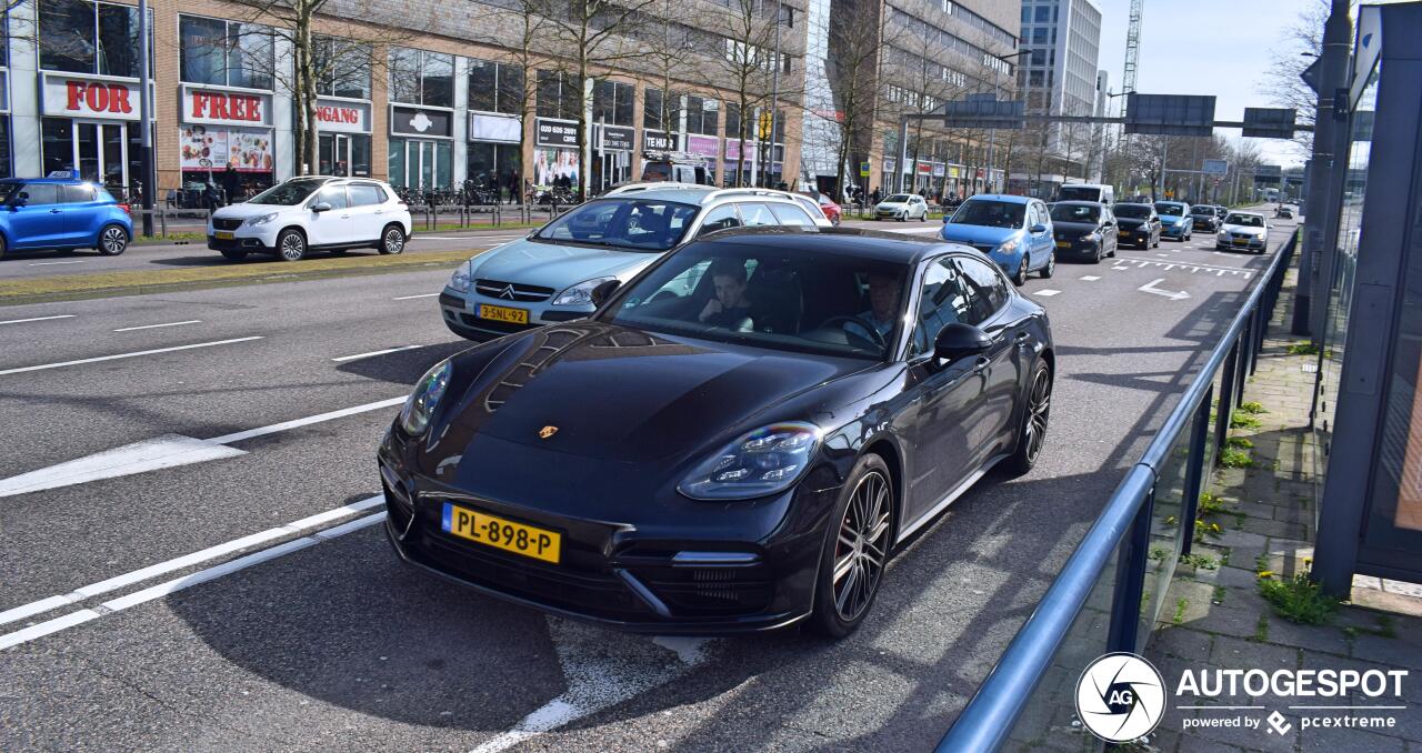 Porsche 971 Panamera Turbo