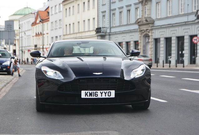 Aston Martin DB11