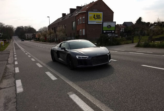 Audi R8 V10 Plus 2015