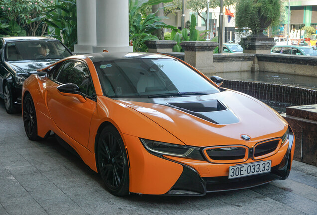 BMW i8