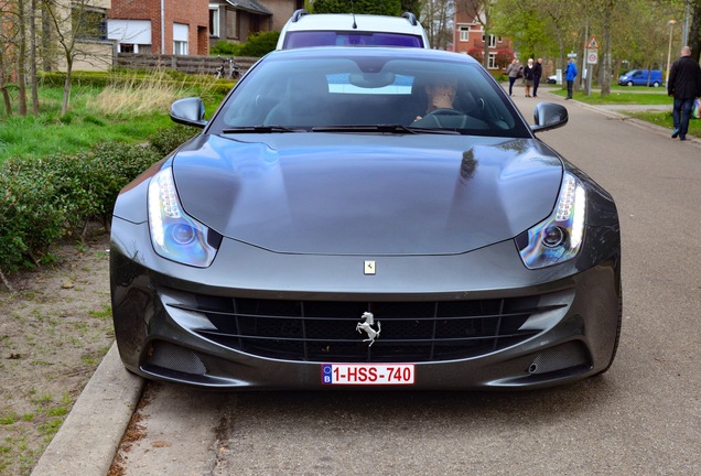 Ferrari FF