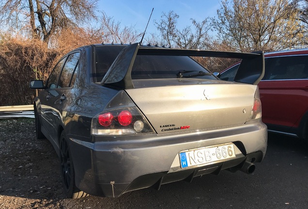 Mitsubishi Lancer Evolution IX MR