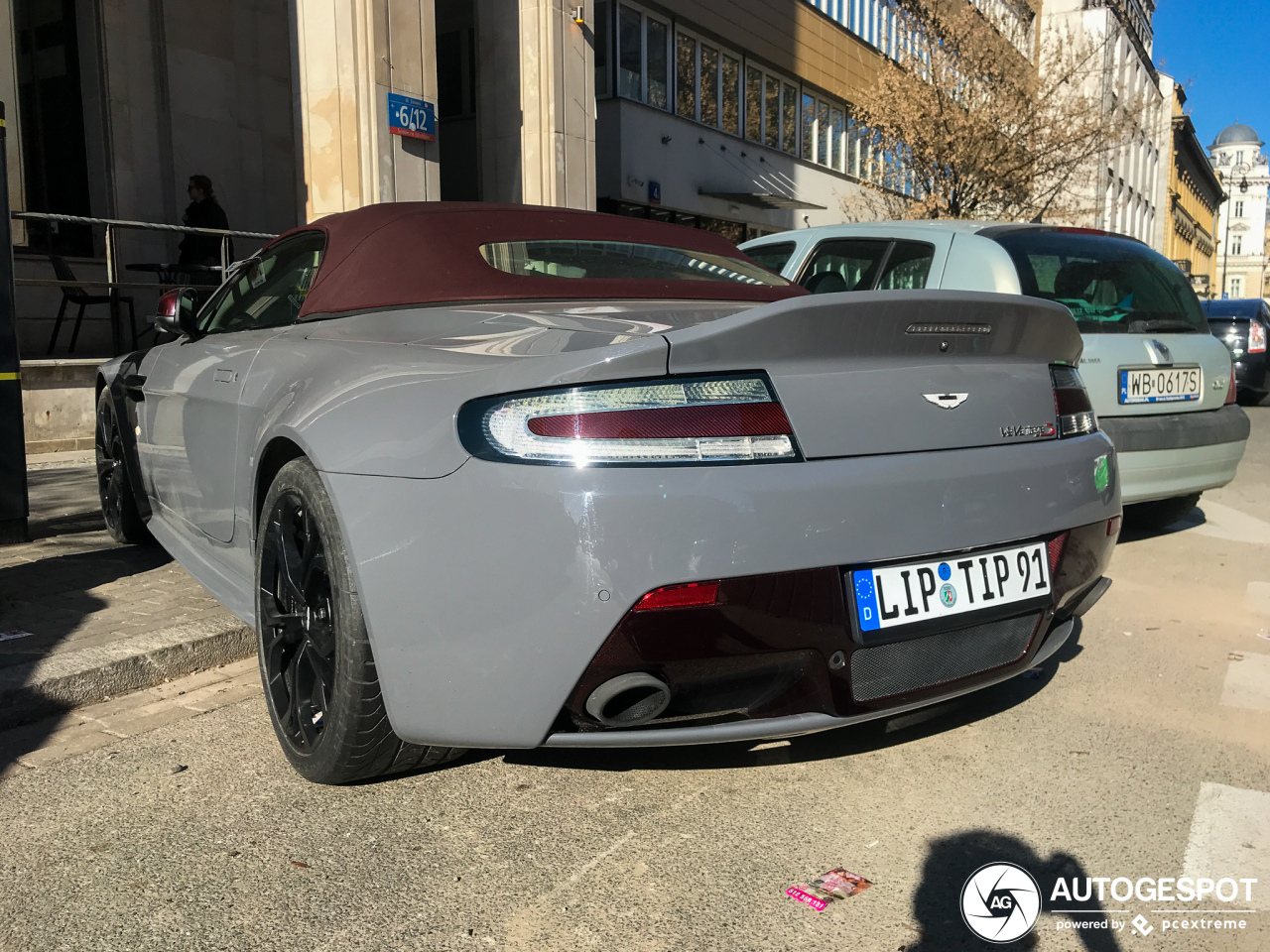 Aston Martin V12 Vantage S Roadster