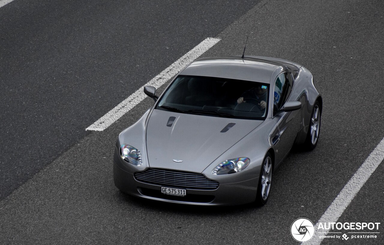 Aston Martin V8 Vantage