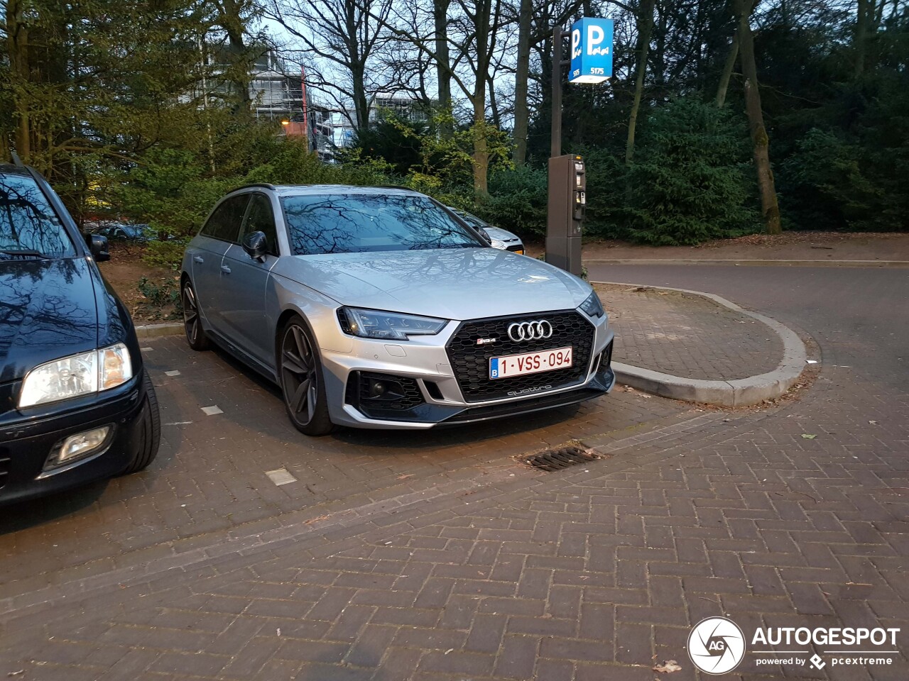 Audi RS4 Avant B9