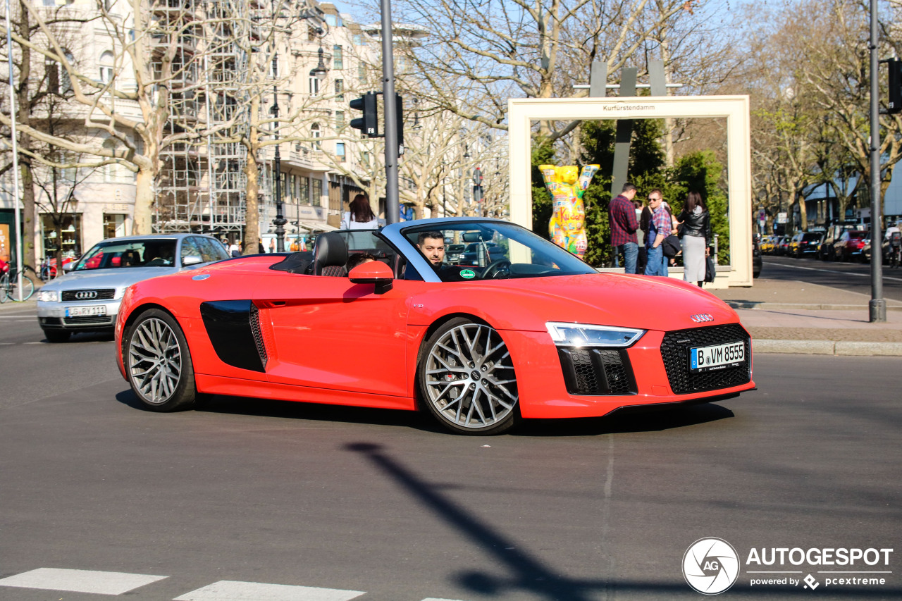 Audi R8 V10 Spyder 2016