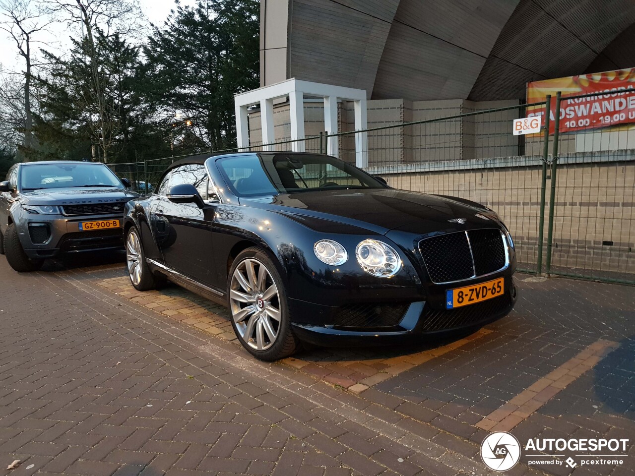 Bentley Continental GTC V8