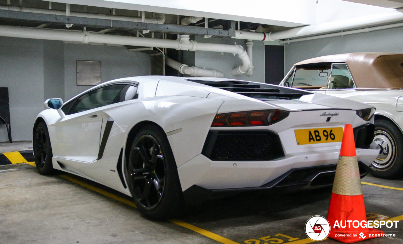 Lamborghini Aventador LP700-4