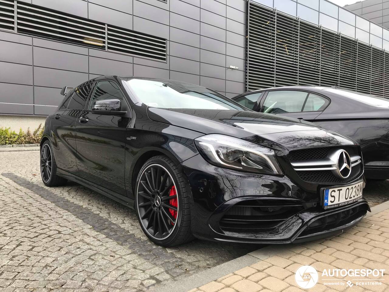 Mercedes-AMG A 45 W176 2015