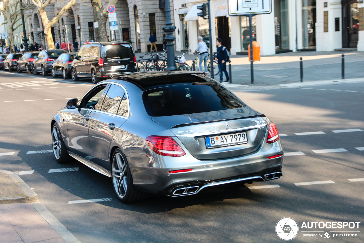 Mercedes-AMG E 63 S W213