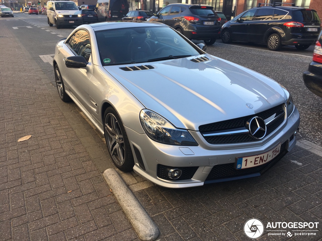 Mercedes-Benz SL 63 AMG