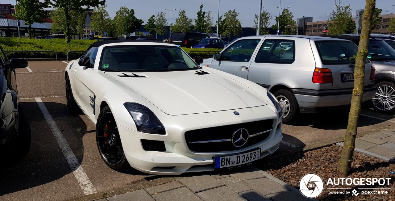 Mercedes-Benz SLS AMG Roadster