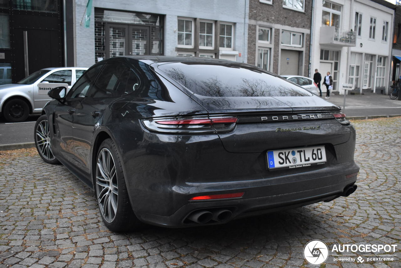 Porsche 971 Panamera Turbo S E-Hybrid