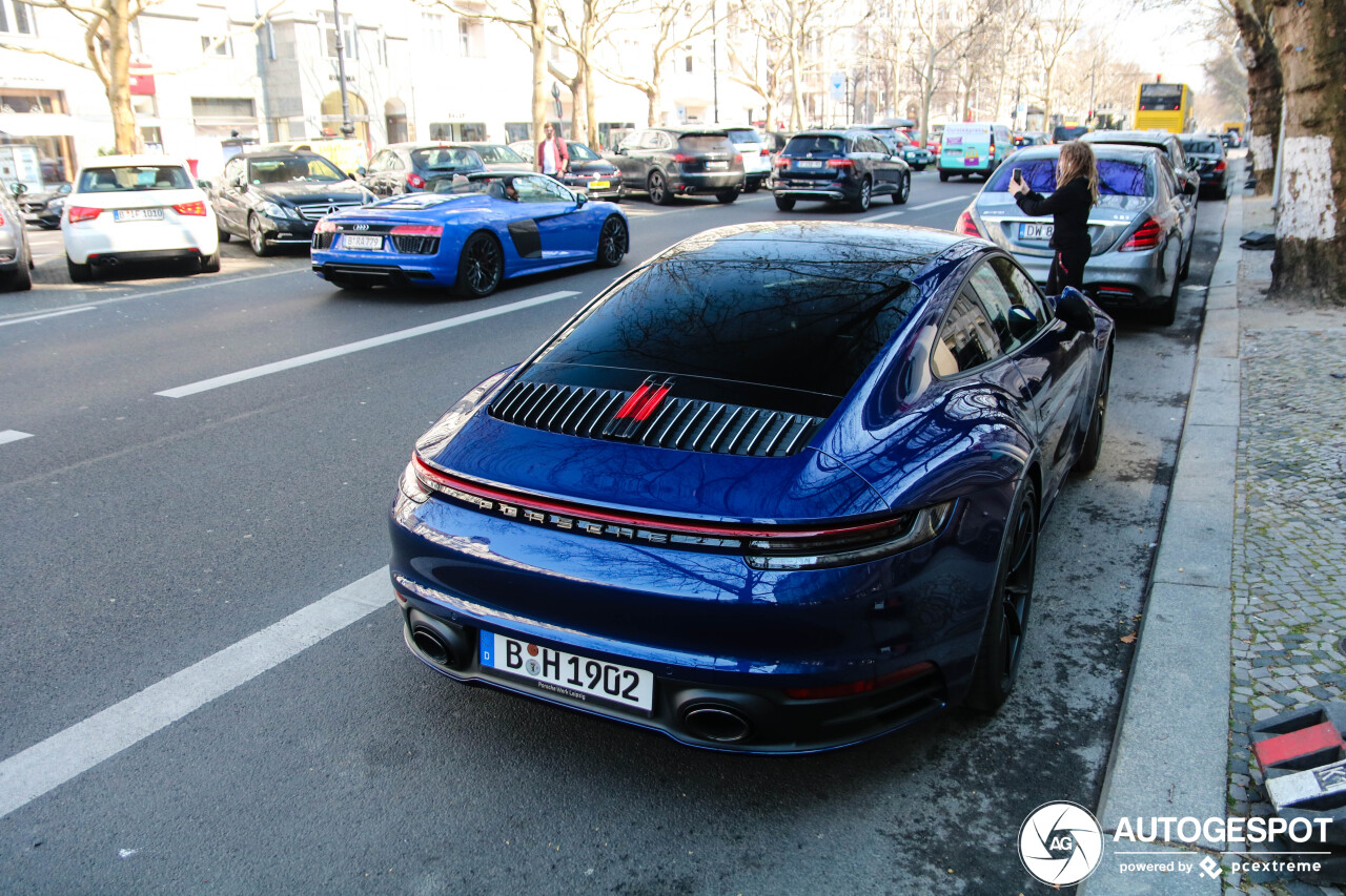 Porsche 992 Carrera 4S