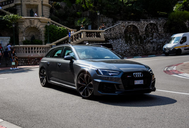 Audi RS4 Avant B9