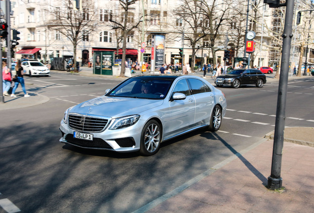 Mercedes-Benz S 63 AMG V222