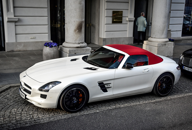 Mercedes-Benz SLS AMG GT Roadster