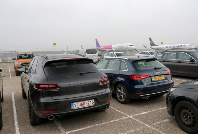 Porsche 95B Macan GTS