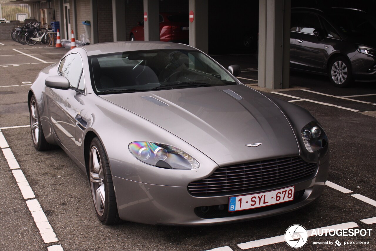 Aston Martin V8 Vantage