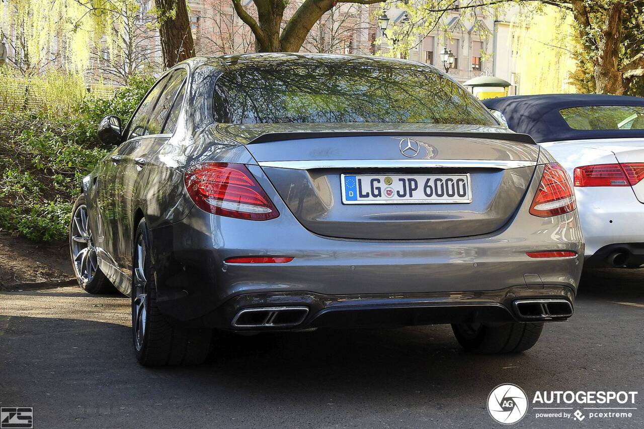 Mercedes-AMG E 63 S W213