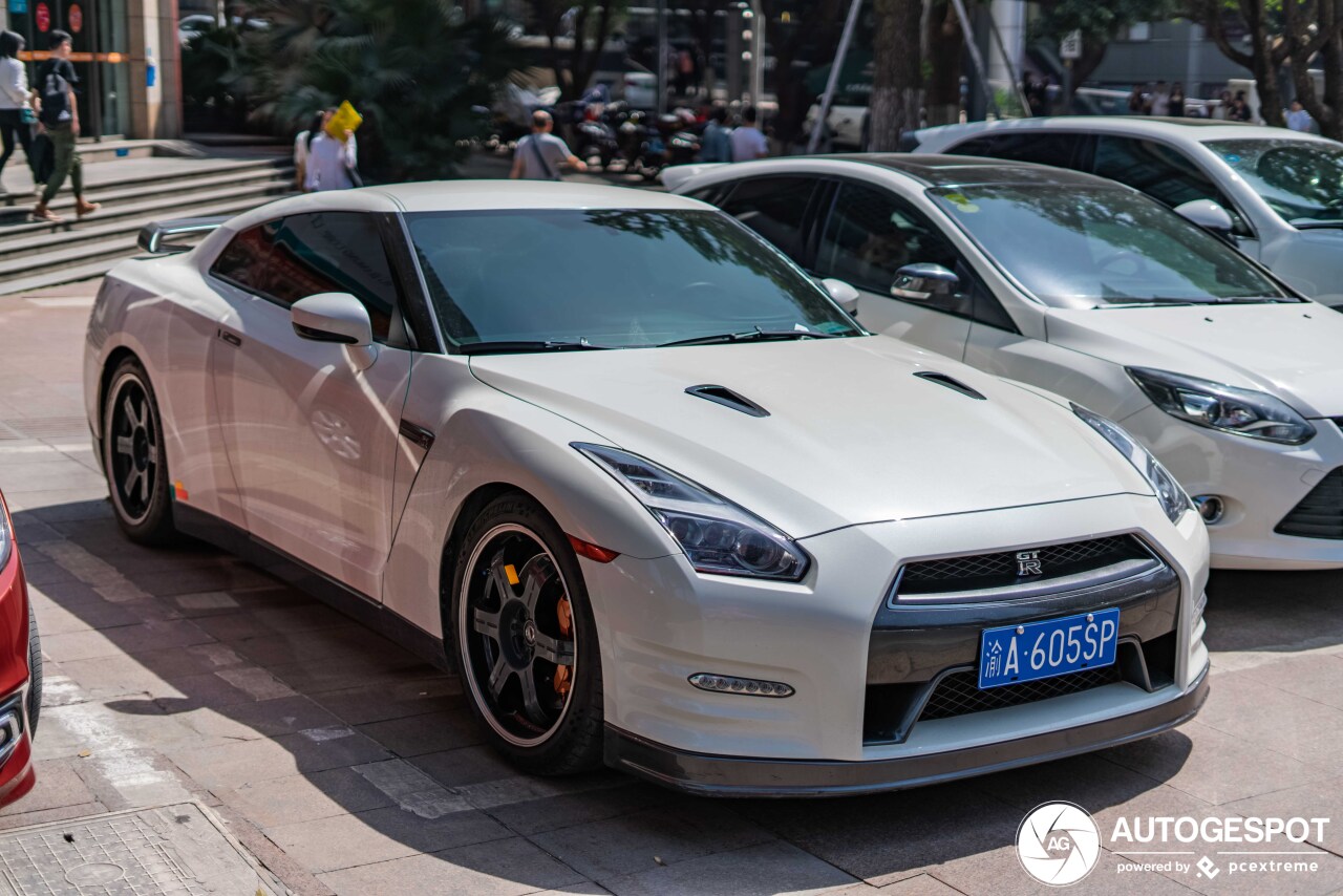 Nissan GT-R 2016 Black Edition