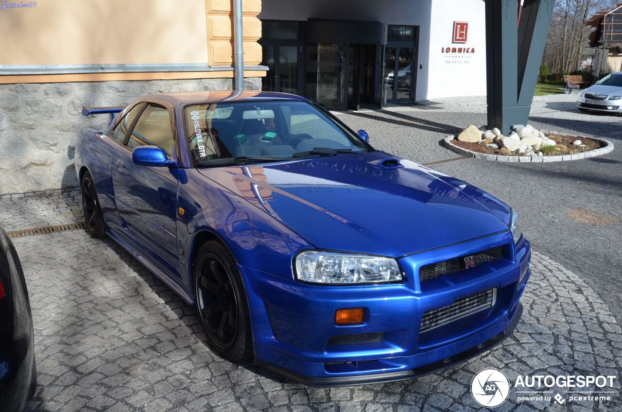 Nissan Skyline R34 GT-R